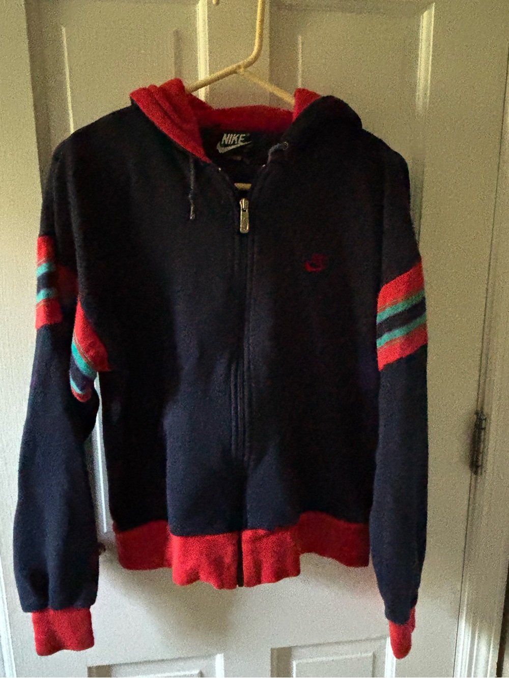Nike Men’s Retro Navy Zip-Up Hoodie Sweater with Red & Teal Stripe Accents